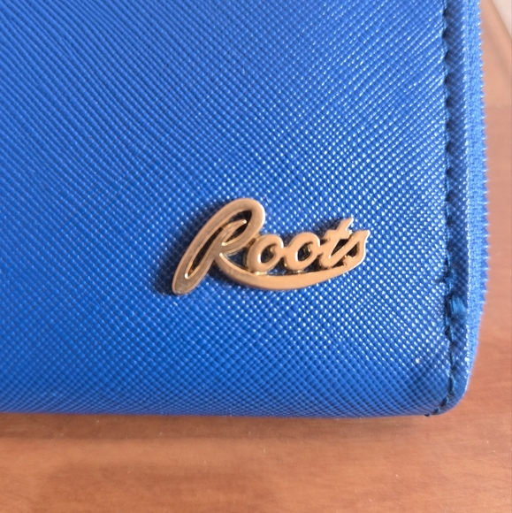 Roots Blue Wallet - Large Wallet Clutch - Picture 4 of 8
